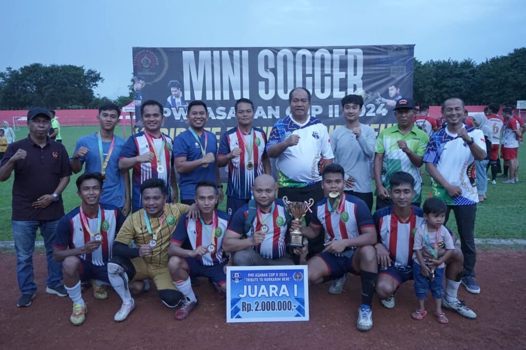 Wakil Bupati Tutup Mini Soccer Piala PWI Asahan Cup II Tribute Nurkarim Nehe