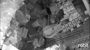 Curi 15 Karung Beras, Dua Pria Terekam CCTV Bobol Toko Grosir di Tanjungbalai